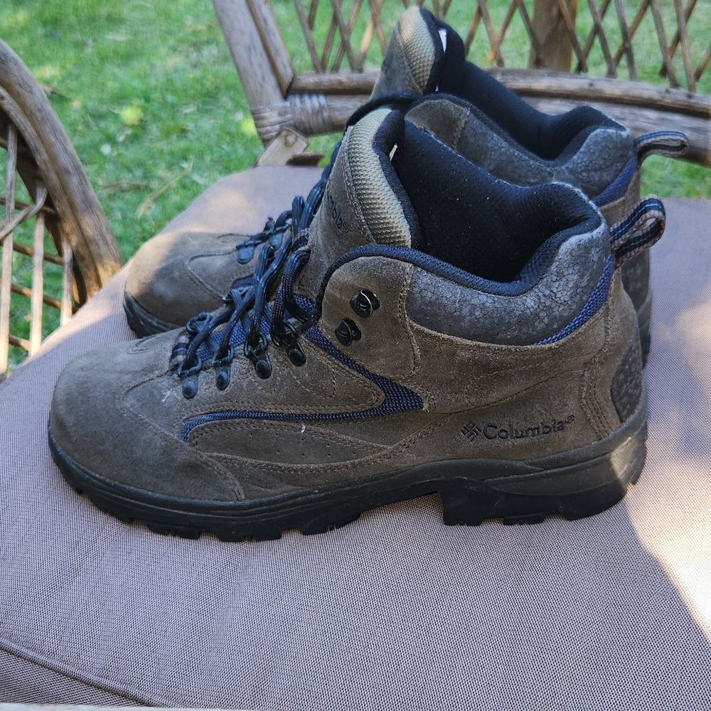 Columbia Summit Crest Mid Hiking Boots 10.5